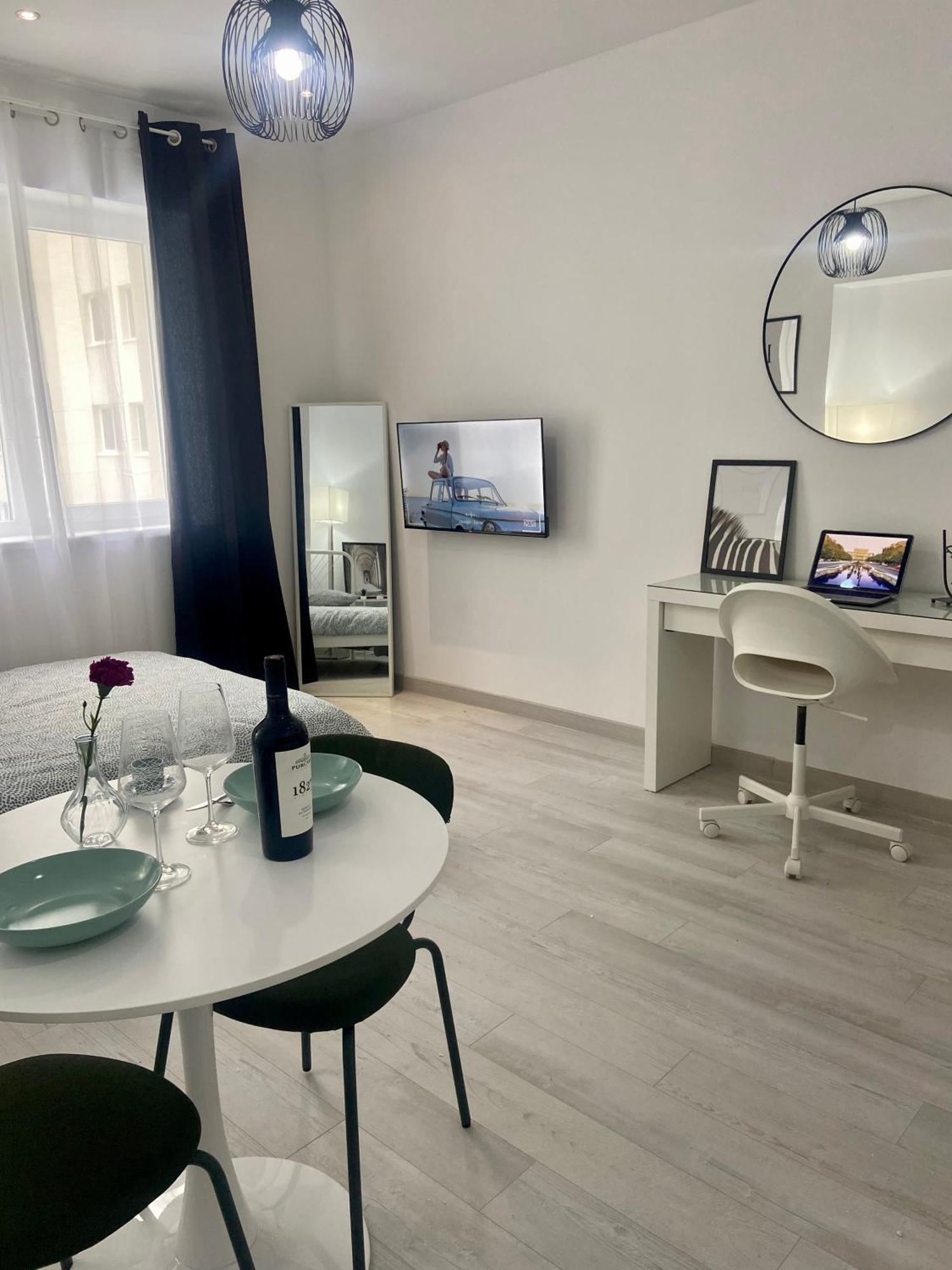 Aparthotel Rin Grand Residence Bucarest Esterno foto