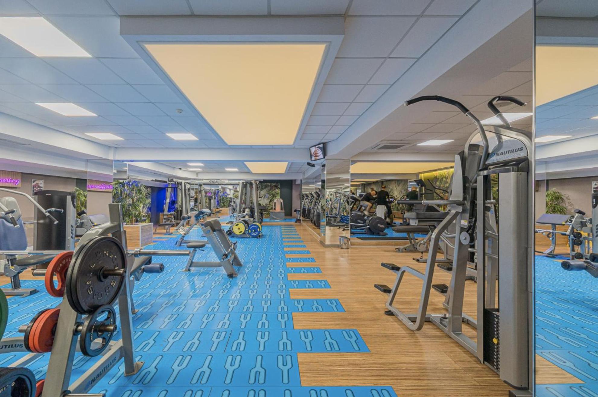 Aparthotel Rin Grand Residence Bucarest Esterno foto