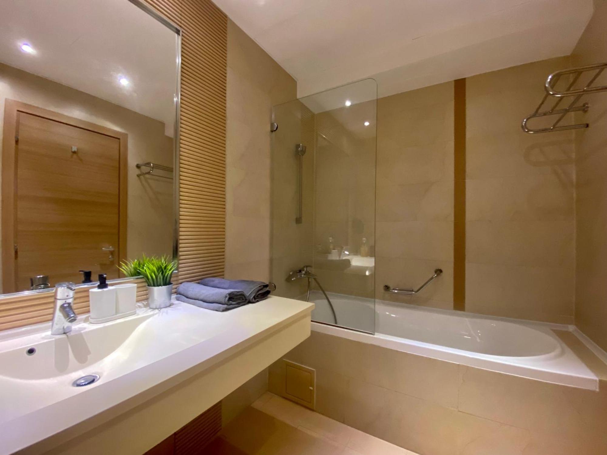 Aparthotel Rin Grand Residence Bucarest Esterno foto